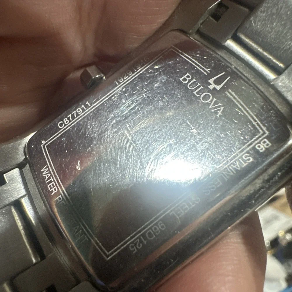 Working Bulova 96D125 Mens Watch Silver Rectangle Black Dial Quartz 31mm Fit 9in